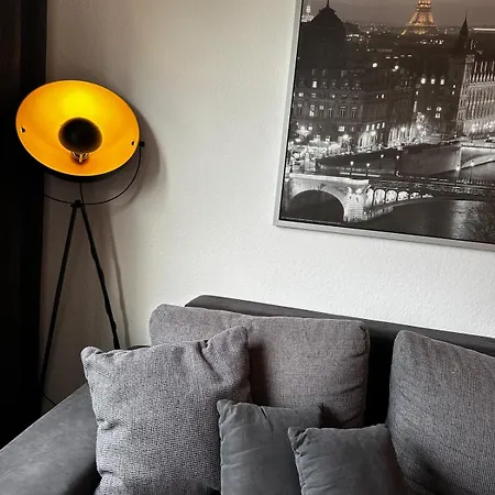 Zentral Gelegenes Mit Tiefgarage, Boxspringbett Nahe Zoo *