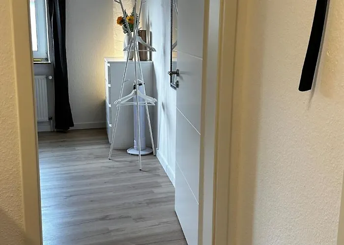 Zentral Gelegenes Mit Tiefgarage, Boxspringbett Nahe Zoo